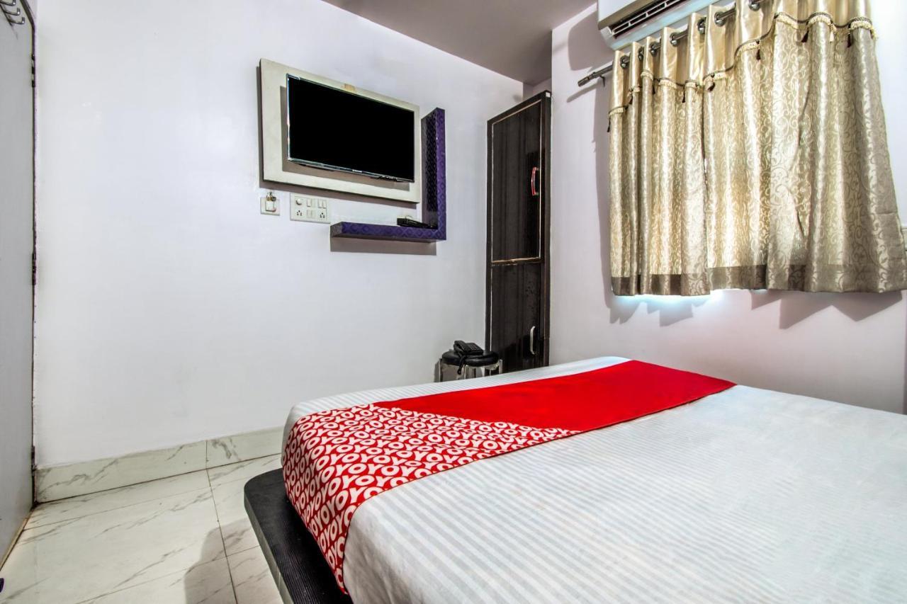 Oyo 14993 Rp Palace Danapur Exterior foto
