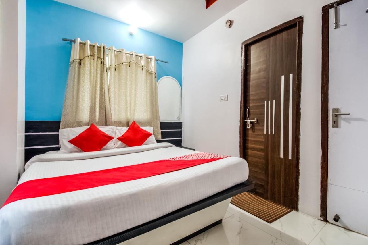 Oyo 14993 Rp Palace Danapur Exterior foto